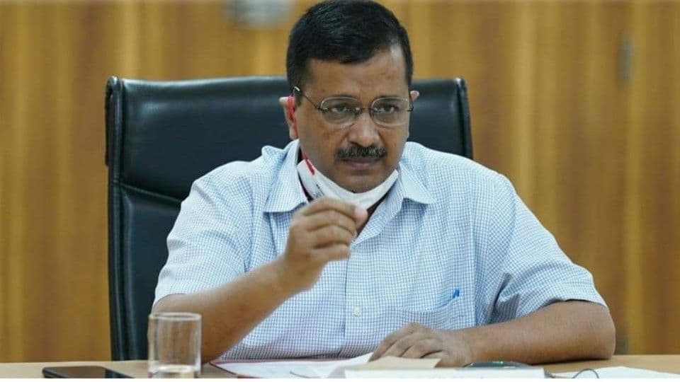 केजरीवाल क्यों नहीं मान लेते कि दिल्ली फिर से कोरोना की चपेट में आ चुकी है?